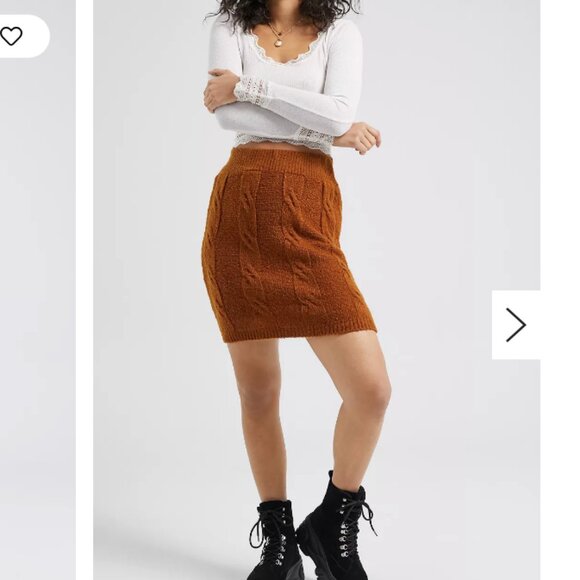 Soft! Urban Outfitters UO Golden Brown Mercer Cable Knit Mini Skirt XS - Picture 1 of 10